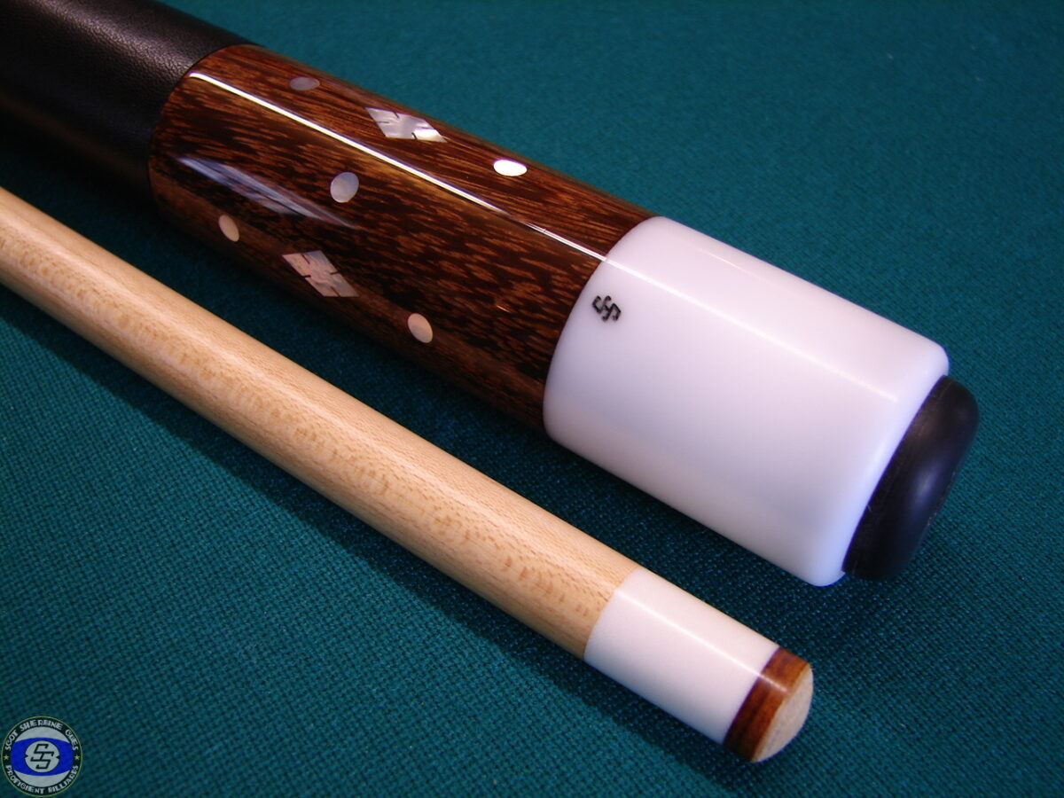 Sherbine Titlist cue – mother of pearl dots