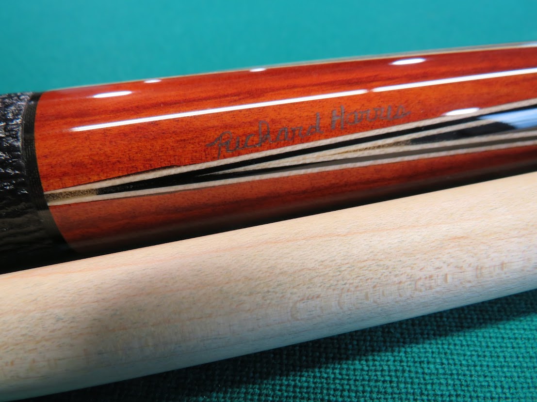 Richard Harris Bluegrass cue – early example